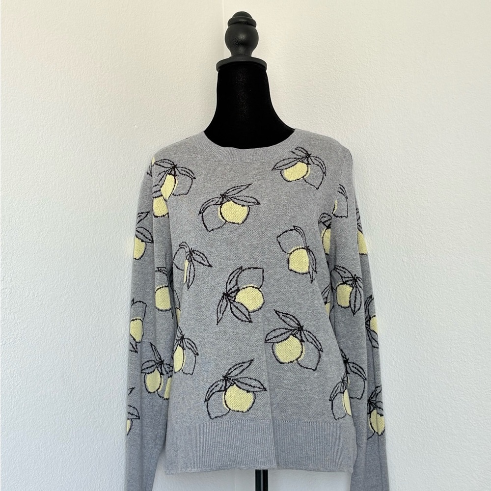 Time and Tru Gray and Yellow Crew Neck Sweater with Lemon Print